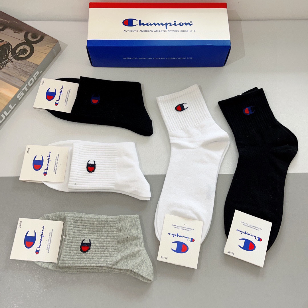 2023 Champion Socks: 5 Pairs per Box with Matching Stockings and Card - 图片 6