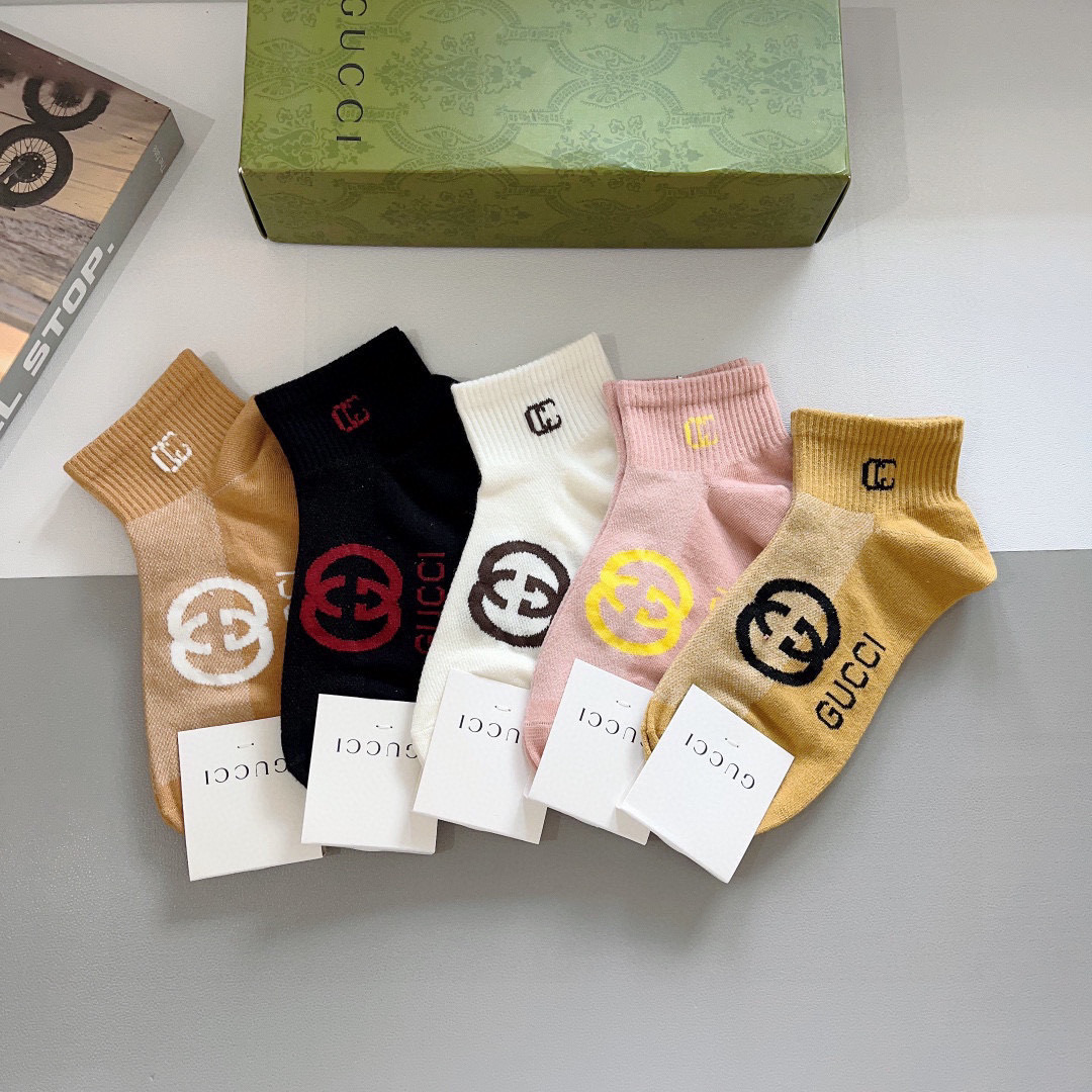 NO:294983,Packaging (5 pairs per box) Gucci Ins super popular small socks, pure cotton fabric, must-have for trendy people, Gucci hot products, classic pair of G socks, personalized and fashionable versatile style, you deserve socks, stockings, socks, gucci, socks19860909配包装（一盒5双） Gucci 古奇 ins超火爆小单品袜子,纯棉面料,潮人必备 ,Gucci 爆款,经典双G袜,个性时尚百搭款,你值得拥有哦袜子,丝袜,袜子,gucci,socks,accessory