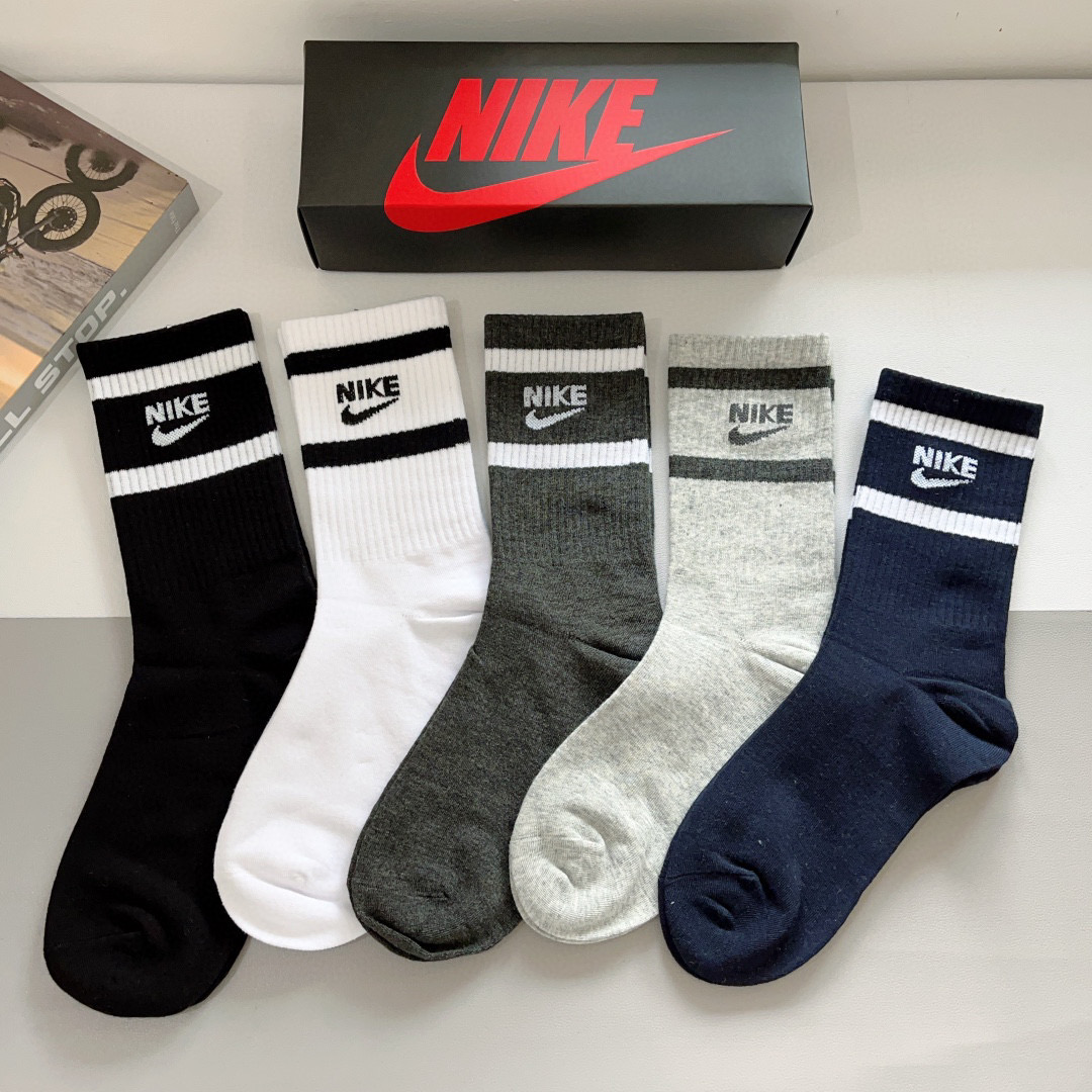 NO:294982,Packaging (one box of 5 pairs) New Nike/Nike Classic men and women's counter synchronous pure cotton long tube socks, versatile high-quality antibacterial, odor-proof, sweat-absorbing and breathable [Deyi][Deyi] Socks, stockings, socks, socks19860909配包装（一盒5双） 新款 Nike/耐克 经典男女款专柜同步纯棉长筒袜子、百搭款 高品质 抗菌防臭吸汗透气[得意][得意]袜子,丝袜,袜子,socks,accessory