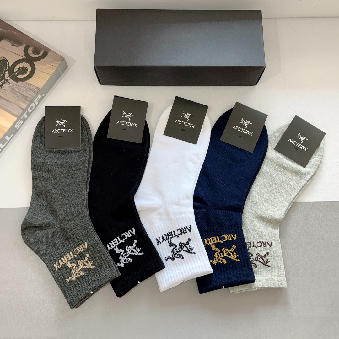 “ARC’TERYX 2024 New Man’s Sock Packaging: 5 Pairs Red-Sync Socks in Box” - 图片 5