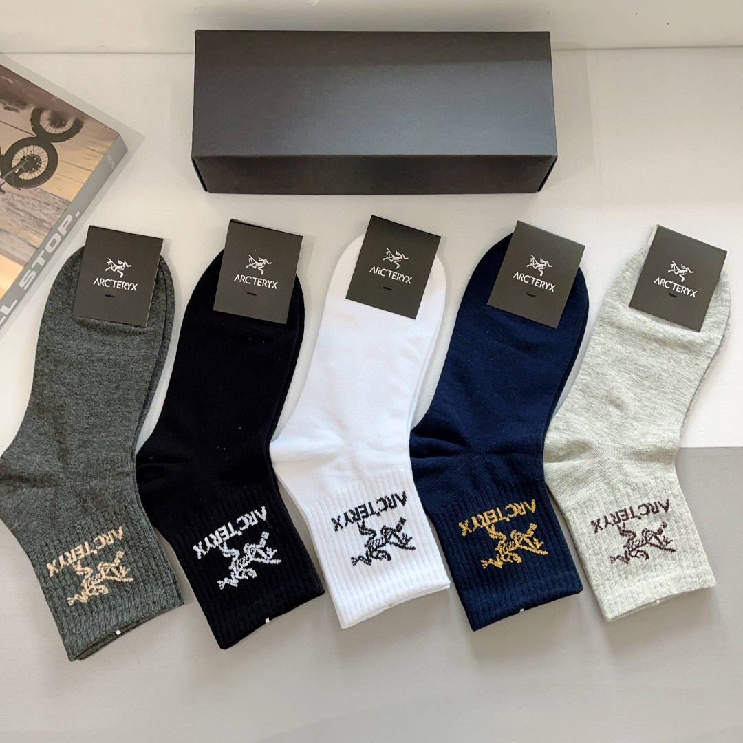 “ARC’TERYX 2024 New Man’s Sock Packaging: 5 Pairs Red-Sync Socks in Box” - 图片 4