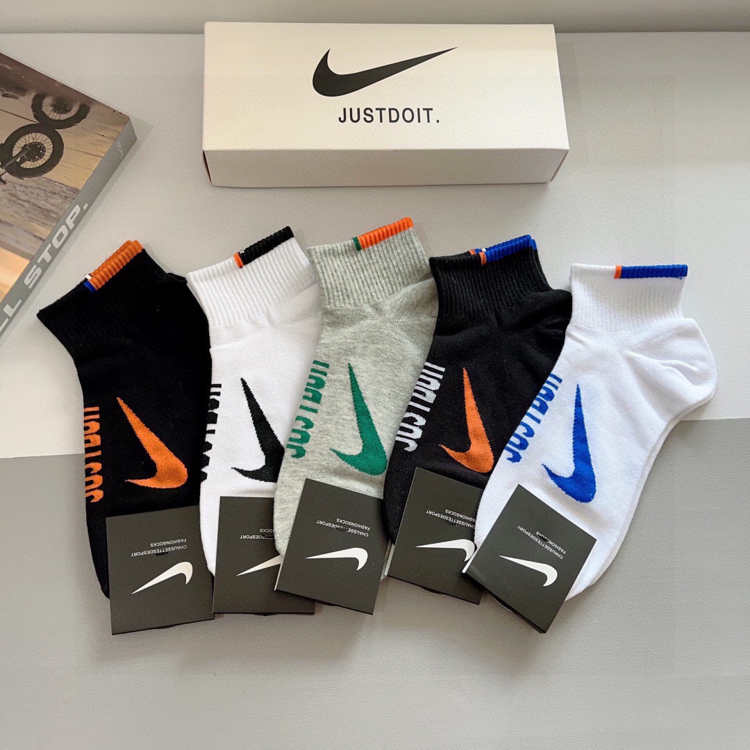 High-End Nike Socks: 5 Pairs per Box, High-Quality Cotton, Odor-Resistant Packaging - 图片 1