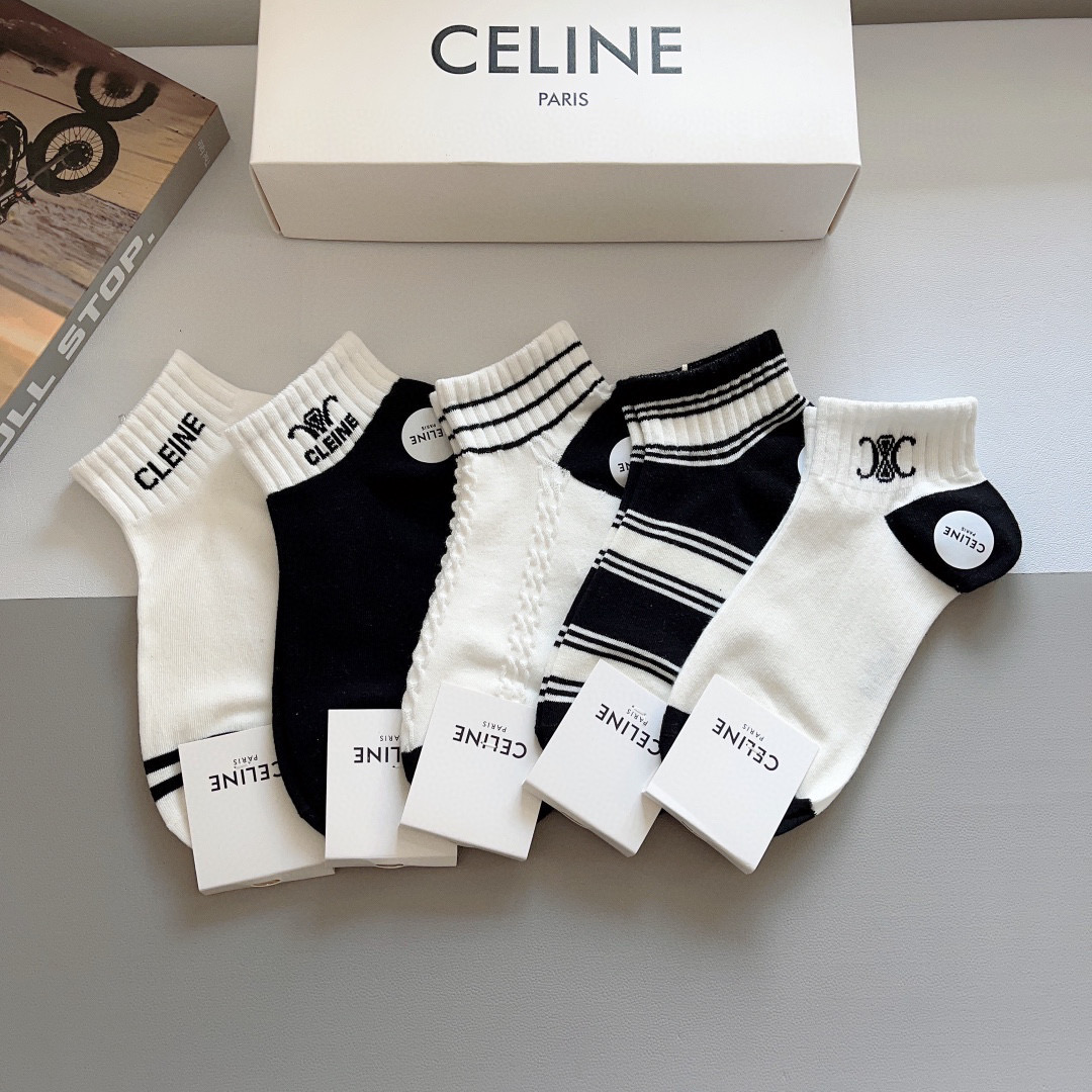 NO:295088,Packaging (one box of 5 pairs) CELINE New medium-tube socks pure cotton fabric, counter synchronous medium-short socks, big brands on the street, trendy people must have super easy to match socks, stockings, socks, celine, celine, socks19860909配包装（一盒5双） CELINE 赛琳 新款中筒袜子纯棉面料,专柜同 步中短筒袜子,大牌出街,潮人必备超好搭袜子,丝袜,袜子,celine,celine,socks,accessory
