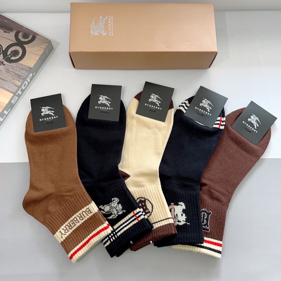 Burberry Classic Logo Socks: 5 Pairs per Box, Soft Cotton Material - 图片 3