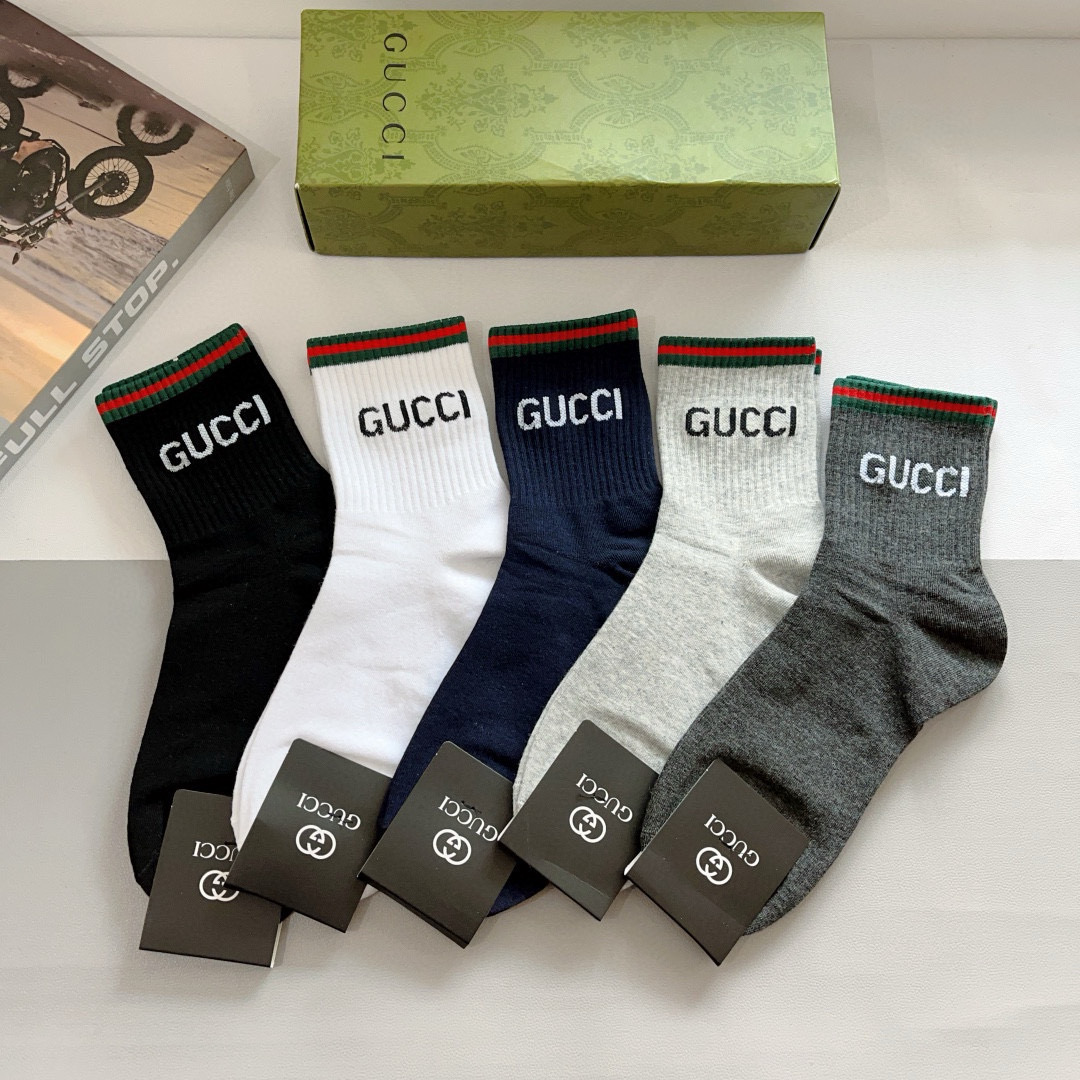 NO:296702,Packaging (one box of 5 pairs) Gucci Gucci New mid-tube socks, pure cotton fabric, a must-have for trendy people, Gucci hot products, classic double G, personalized and fashionable versatile style, you deserve socks, stockings, socks, gucci, socks19860909配包装（一盒5双） Gucci 古奇 新款中筒袜子,纯棉面料,潮人必备 ,Gucci 爆款,经典双G,个性时尚百搭款,你值得拥有哦袜子,丝袜,袜子,gucci,socks,accessory