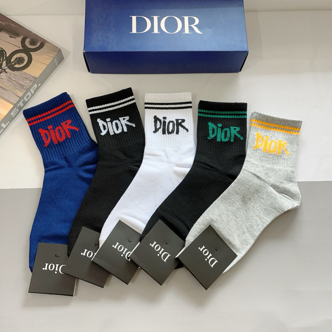 NO:296708,Packaging (5 pairs per box) Dior new calf mid-tube socks!  Pure cotton fabric, hot D pattern, counter synchronous mid-tube socks, big brands on the street, trendy people must have super easy to match socks, stockings, socks, dior, dior, socks19860909配包装（一盒5双） Dior 迪奥 新款小腿中筒袜子！纯棉面料,火爆Ｄ图案,专柜同步中筒袜子,大牌出街,潮人必备超好搭袜子,丝袜,袜子,dior,dior,socks,accessory