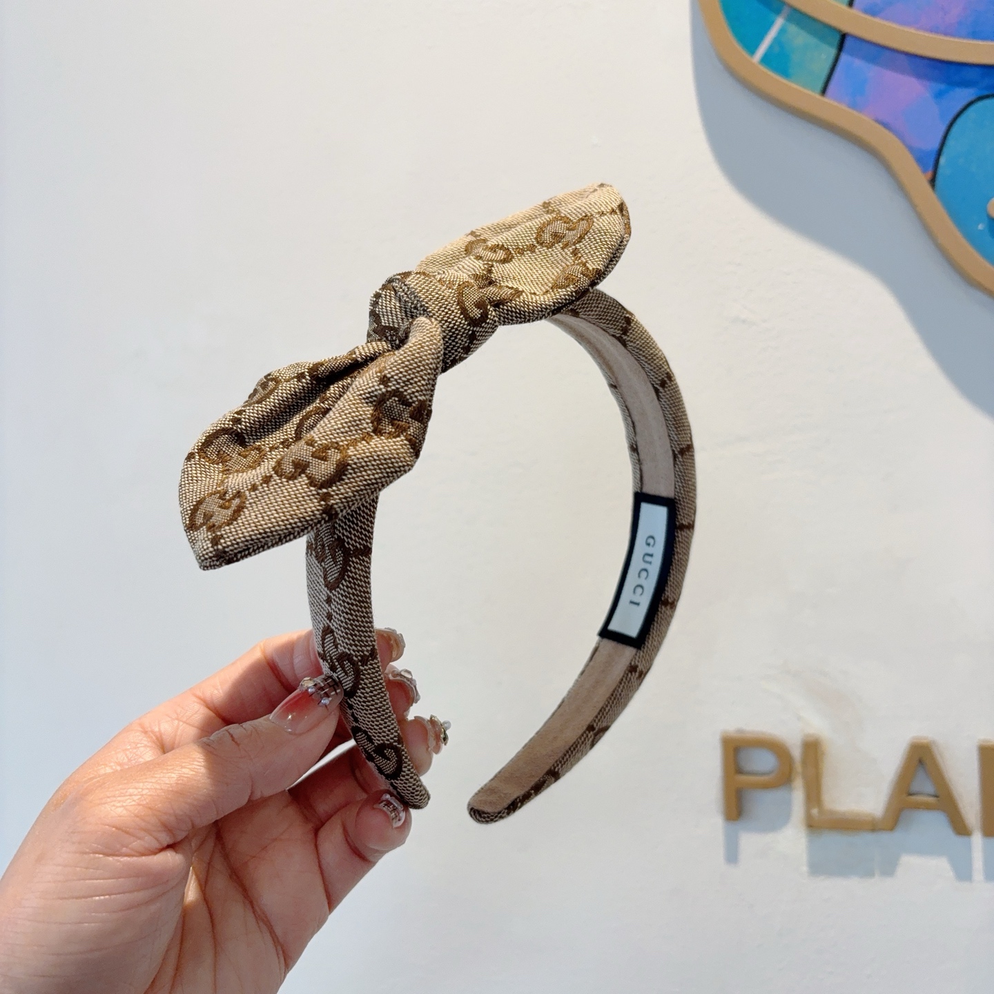 NO:300617,Packaged with Gucci new classic letter headband, goddess must-have single headband, very versatile and fashionable style!  hairpins, hairpins, gucci, hairpins19860909配包装 Gucci古奇 经典字母新款发箍,女神必备单品头箍,非常百搭,时尚潮流款！发夹,发夹,gucci,hairpins,accessory