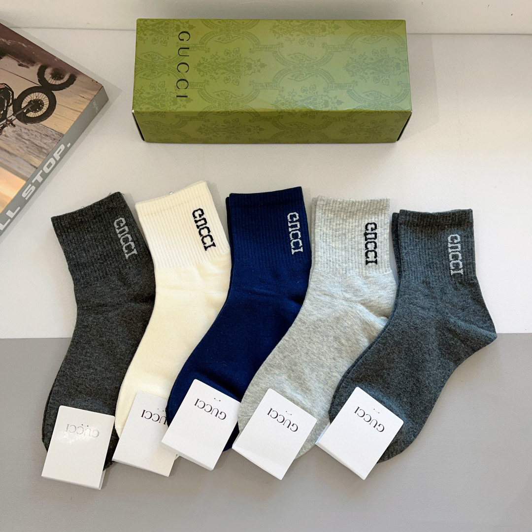 NO:297608,Packaging (one box of 5 pairs) GUCCI new mid-tube socks!  Pure cotton fabric, hot patterns, counter synchronous socks, big brands on the street, trendy people must have super easy to use, stockings, socks, gucci, socks19860909配包装（一盒5双） GUCCI 古奇 新款中筒袜子！纯棉面料,火爆图案,专柜同步袜子,大牌出街,潮人必备超好搭补子,丝袜,袜子,gucci,socks,accessory