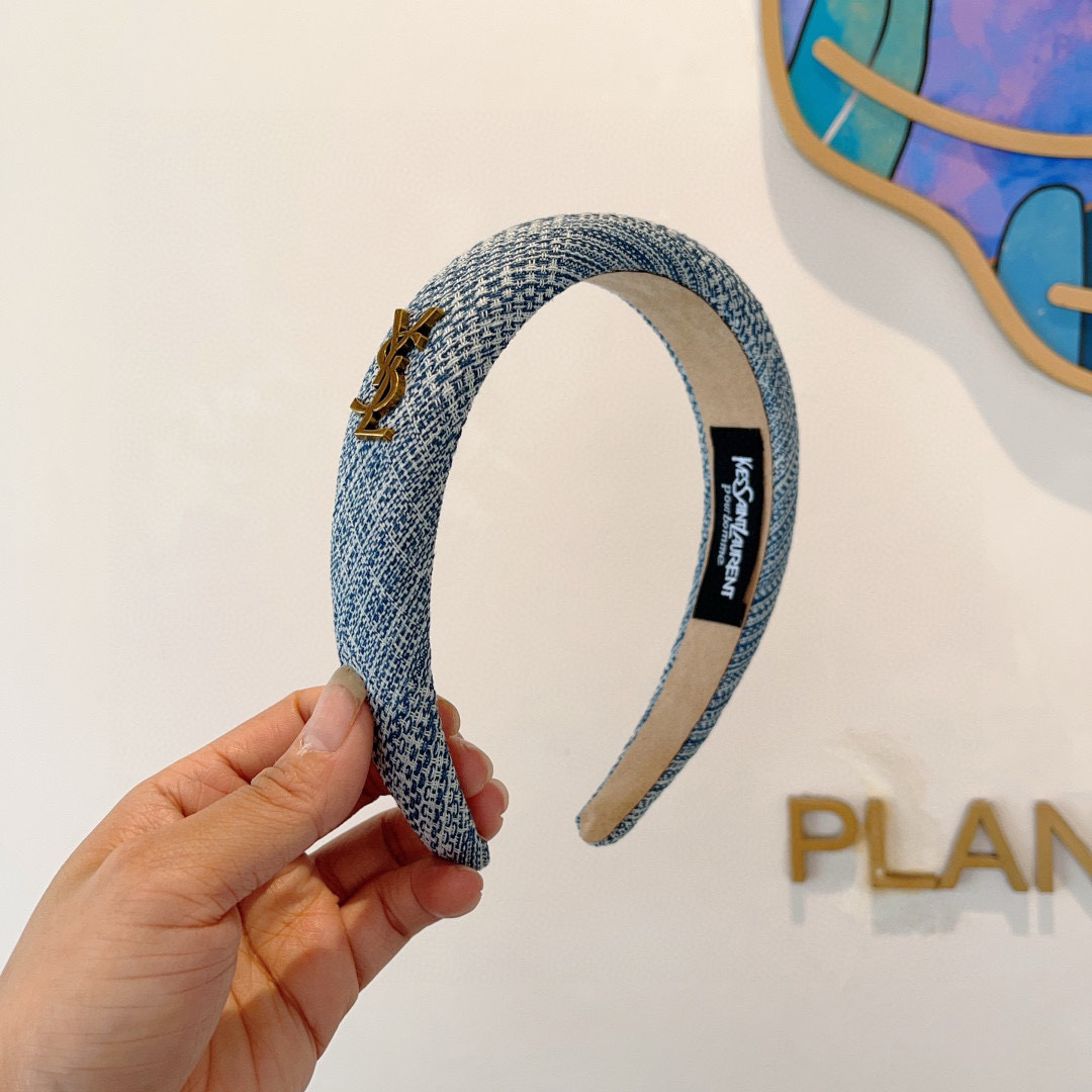 NO:300630,Packaged by Saint Laurent, the new Korean sponge headband, the original single headband is simple and versatile, a must-have for trendy women, super high-end!  hairpins, hairpins, saint laurent, hairpins19860909配包装 圣罗兰 新款韩国海绵发箍,原单头箍简约百搭,潮女必备品,超级的高大上！发夹,发夹,saint laurent,hairpins,accessory