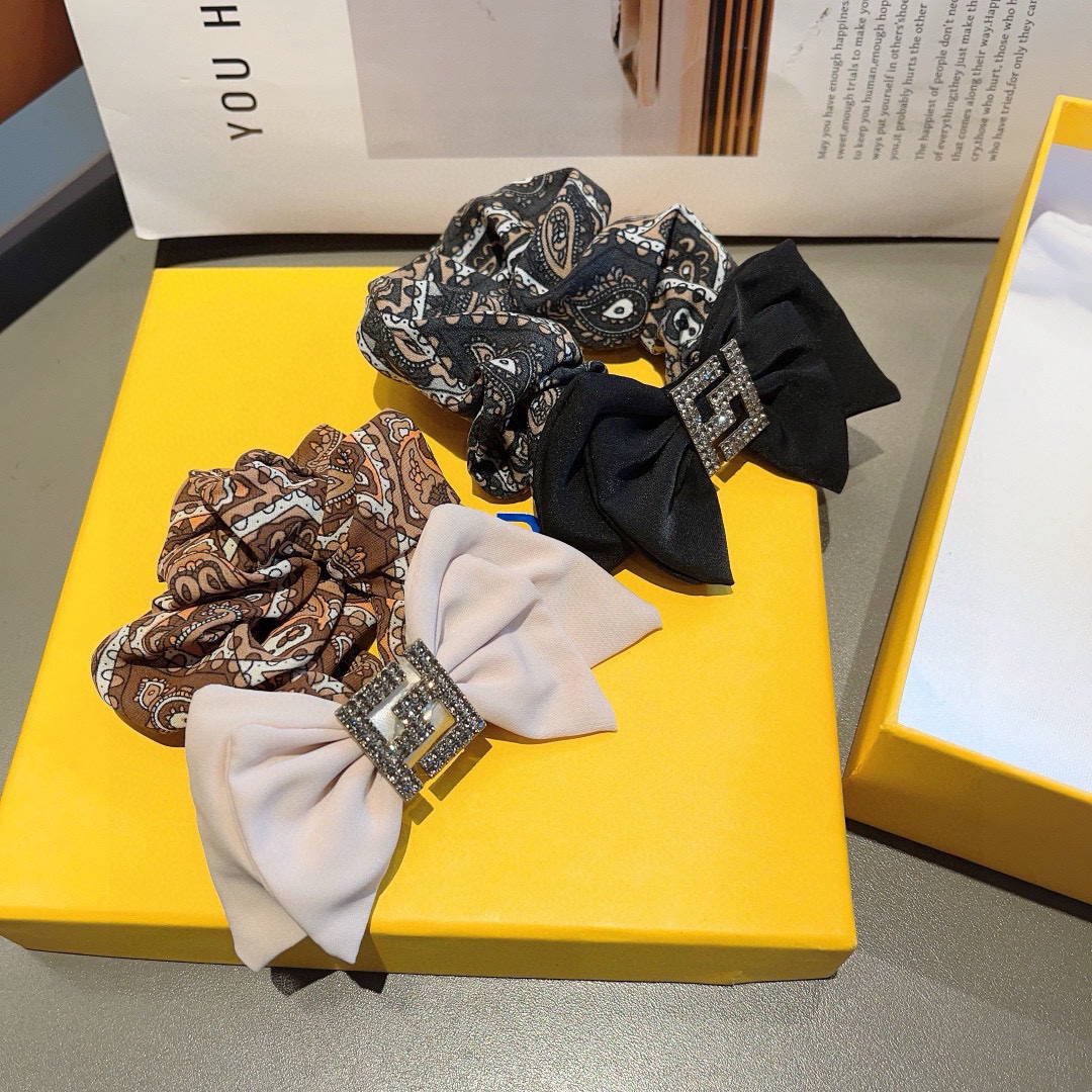 FENDI Red Hair Circles: Stylish, Comfortable, Stress-free Goddess Must-Have Accessory (Packaging p. 99) - 图片 8
