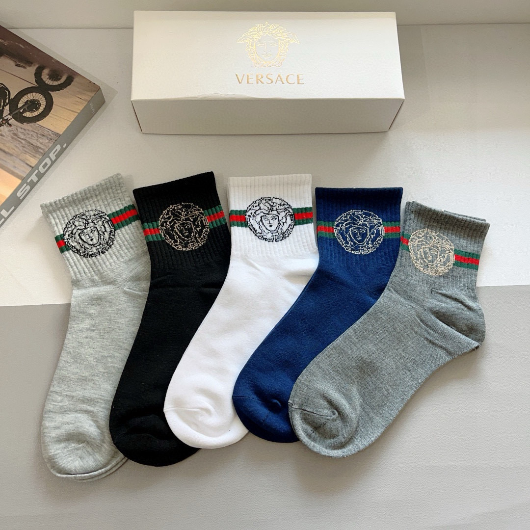 NO:297640,Packaging [one box and five pairs] VERSACE Versace is a must-have counter purchasing quality pure cotton socks for European and American big-name mid-tube socks, super versatile!  socks, stockings, socks, versace, versace, socks19860909配包装【一盒五双】 VERSACE范思哲 欧美大牌中筒袜潮人必不能少的专柜代购品质纯棉袜子 ,超级百搭款！袜子,丝袜,袜子,versace,versace,socks,accessory