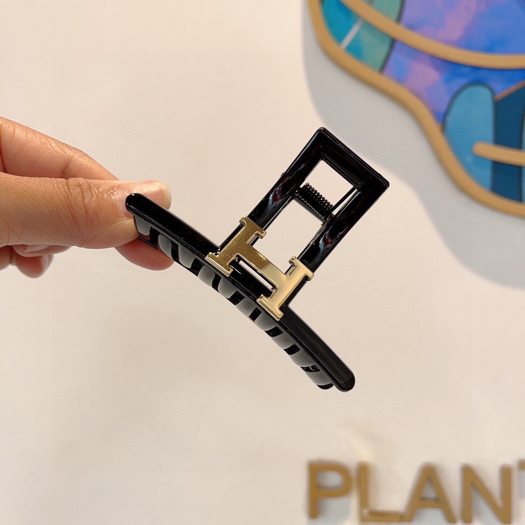 Luxury Hair Packaging: Hermes Sweet Princess Winds on Page 99 – A Sensory Delight - 图片 1