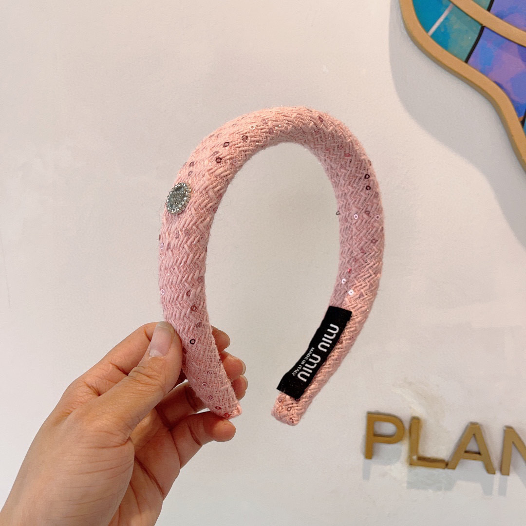 NO:300852,Packaging MIUMIU (Miao Miu) new sweet letter handmade headband, girlish simple and versatile headband, trendy women's essentials, super high-end!  Multi-color optional hairpins, hairpins, miumiu, hairpins19860909配包装 MIUMIU（缪缪）新款甜美字母手工制作发箍,少女感简约百搭头箍、潮女必备品,超级的高大上！多色可选发夹,发夹,miumiu,hairpins,accessory