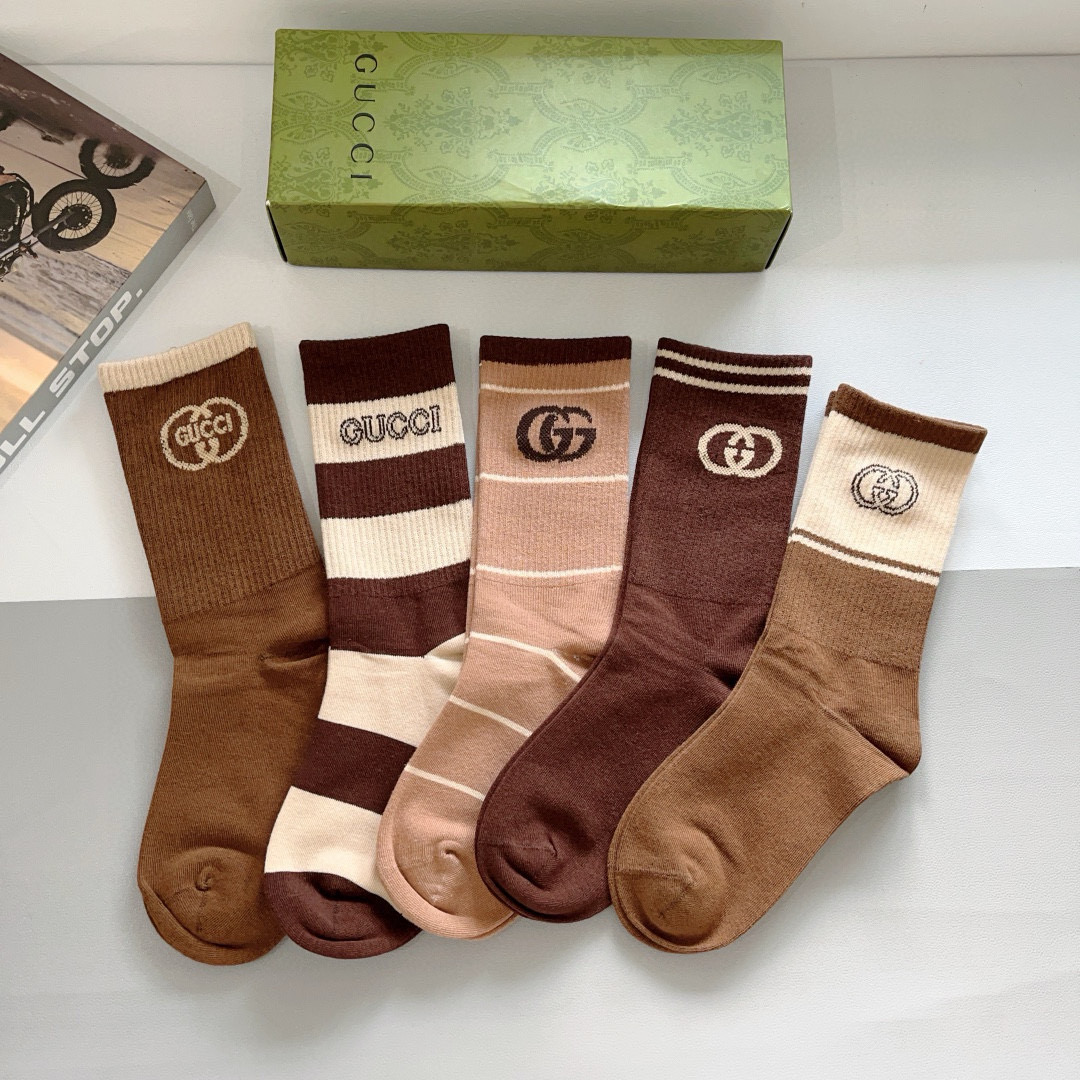 NO:298465,Packaging (5 pairs per box) Gucci Gucci New long-tube socks, pure cotton fabric, a must-have for trendy people, Gucci hot products, classic double G, personalized and fashionable versatile style, you deserve socks, stockings, socks, gucci, socks19860909配包装（一盒5双） Gucci 古奇 新款长筒袜子,纯棉面料,潮人必备 ,Gucci 爆款,经典双G,个性时尚百搭款,你值得拥有哦袜子,丝袜,袜子,gucci,socks,accessory