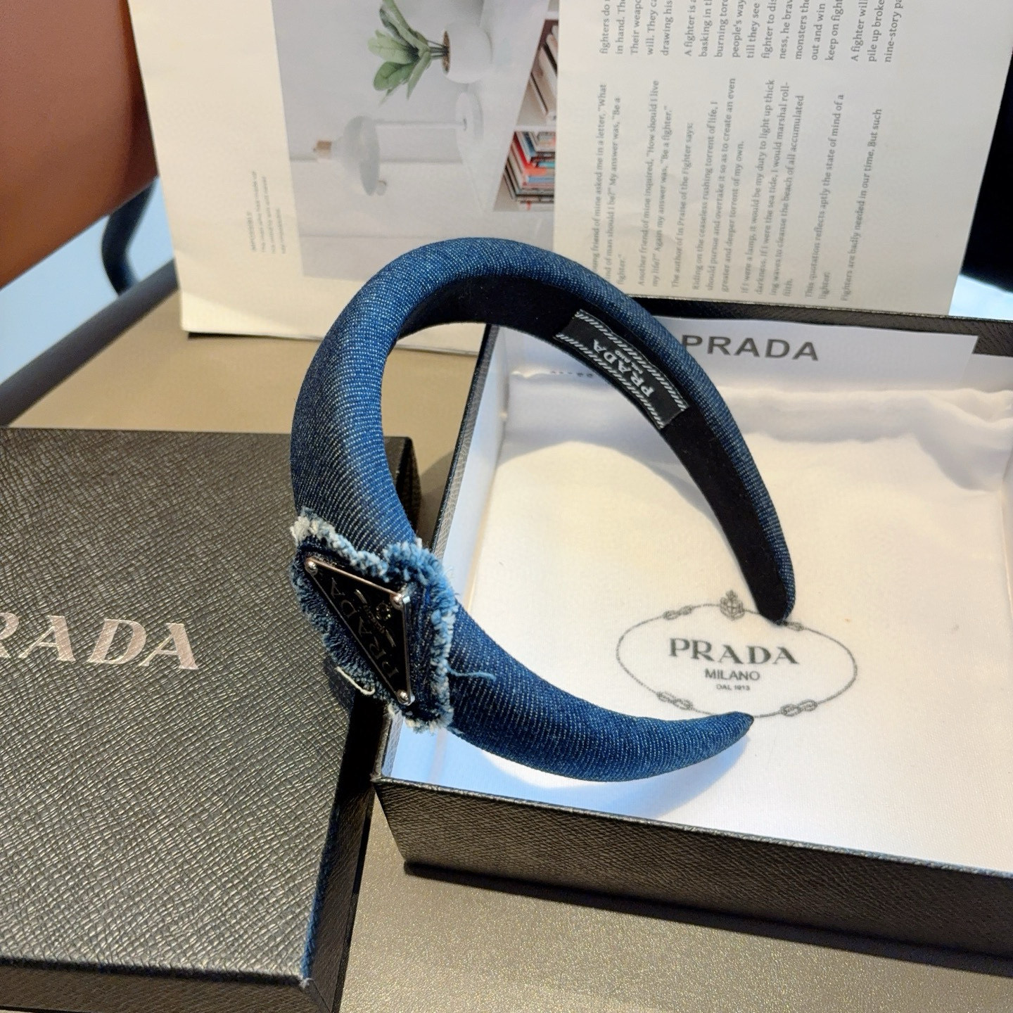 PRADA New Cowboy Triangle Letters Packaging on Page 99 - 图片 5