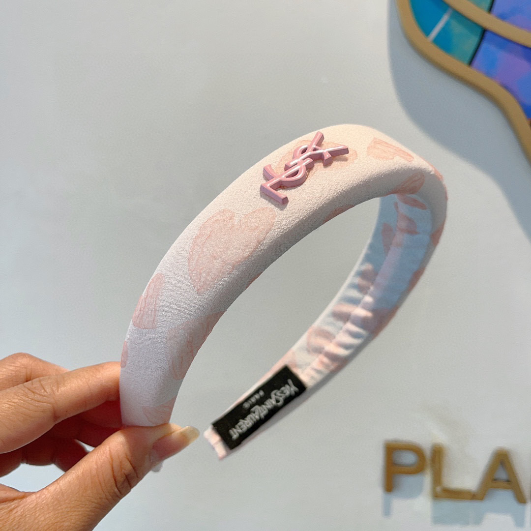 YSL’s High-End Chinese Sponge Hair Packaging and Online Marketing Strategy - 图片 3