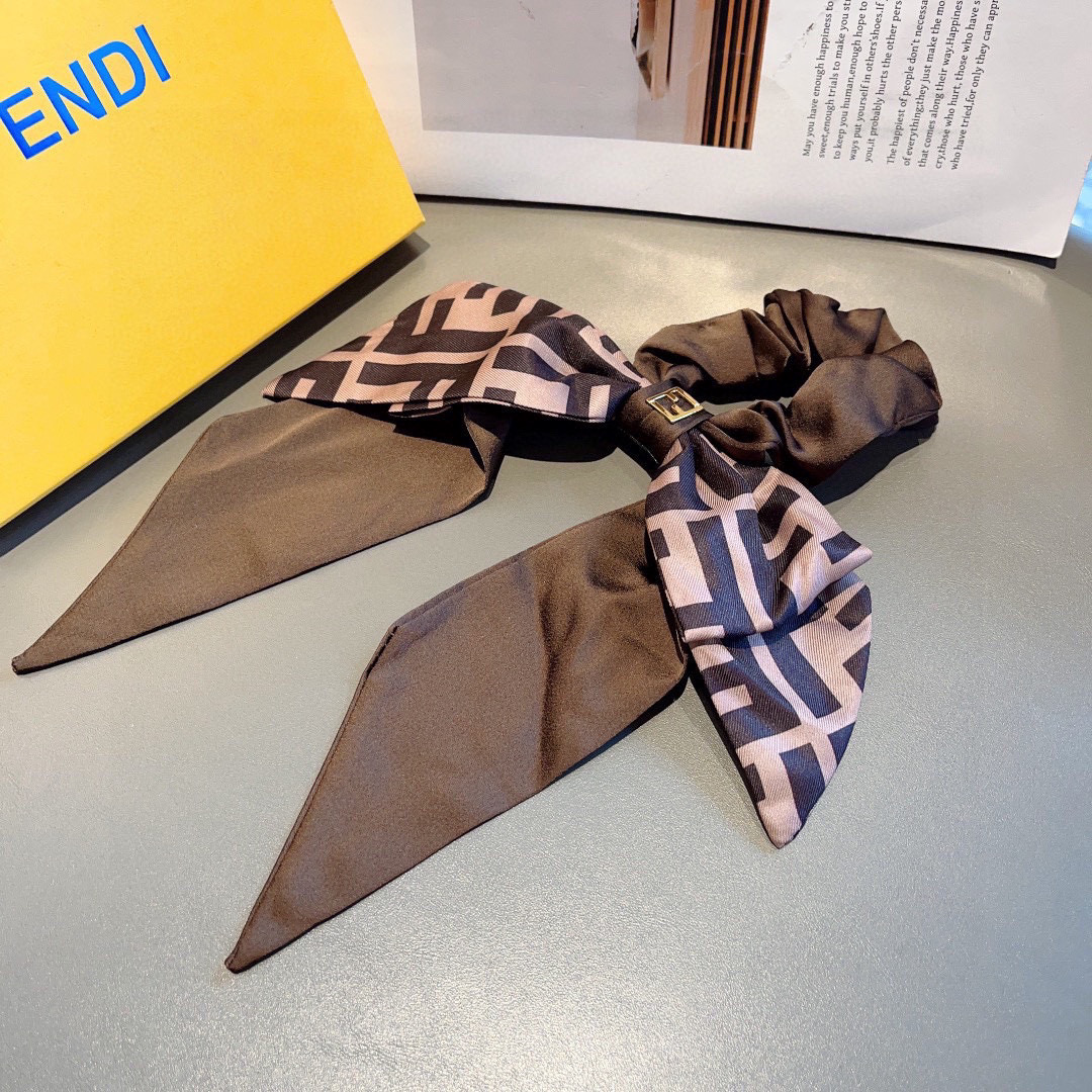 FENDI Packaging: Classic Bowel Bands and High-End Quality on Page 99 - 图片 2