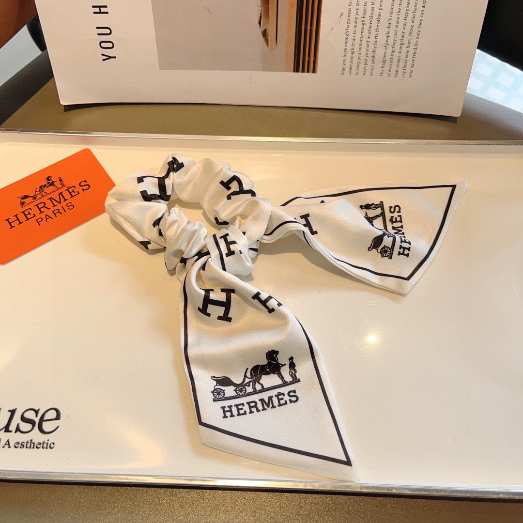 Luxury Hermes Packaging Featuring Butterfly Bowels and High-End Korean Leather Bands - 图片 3