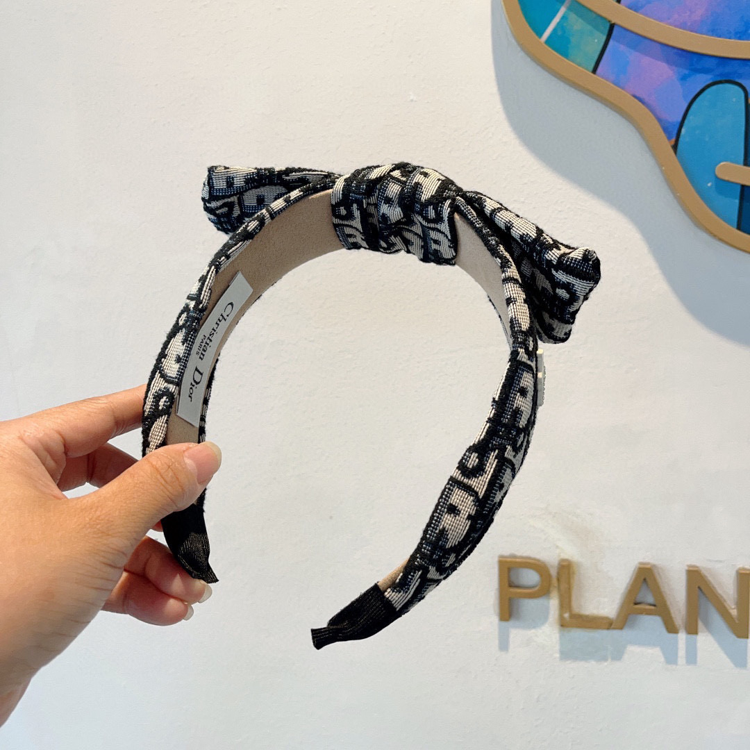 Dior’s Classic Packaging Redesign on Page 99: Embracing Simplicity and Elegance - 图片 4