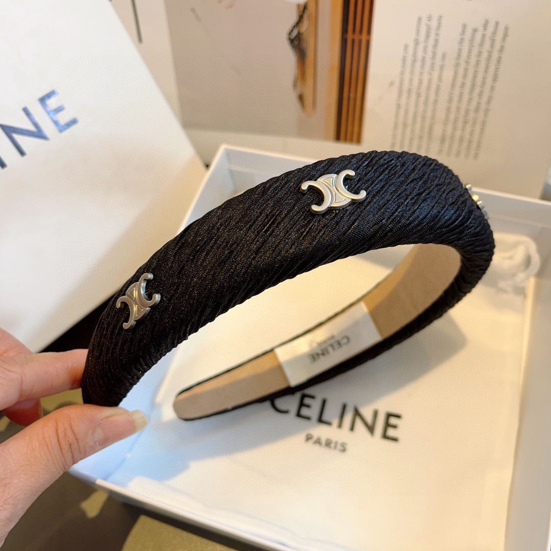 CELINE’s Official Classic Packaging: New Screw Wrinkles for Sturdy Fashion Statement - 图片 6
