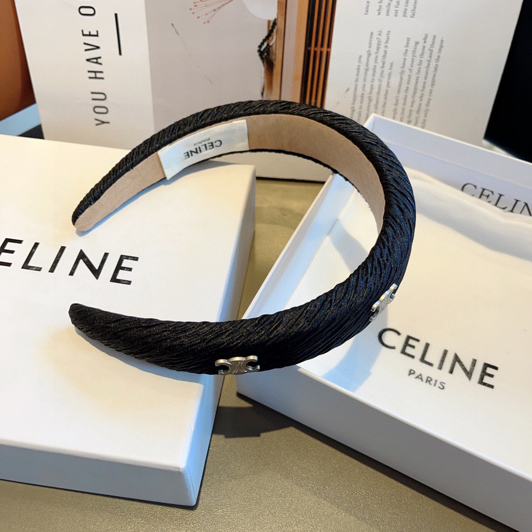 CELINE’s Official Classic Packaging: New Screw Wrinkles for Sturdy Fashion Statement - 图片 7
