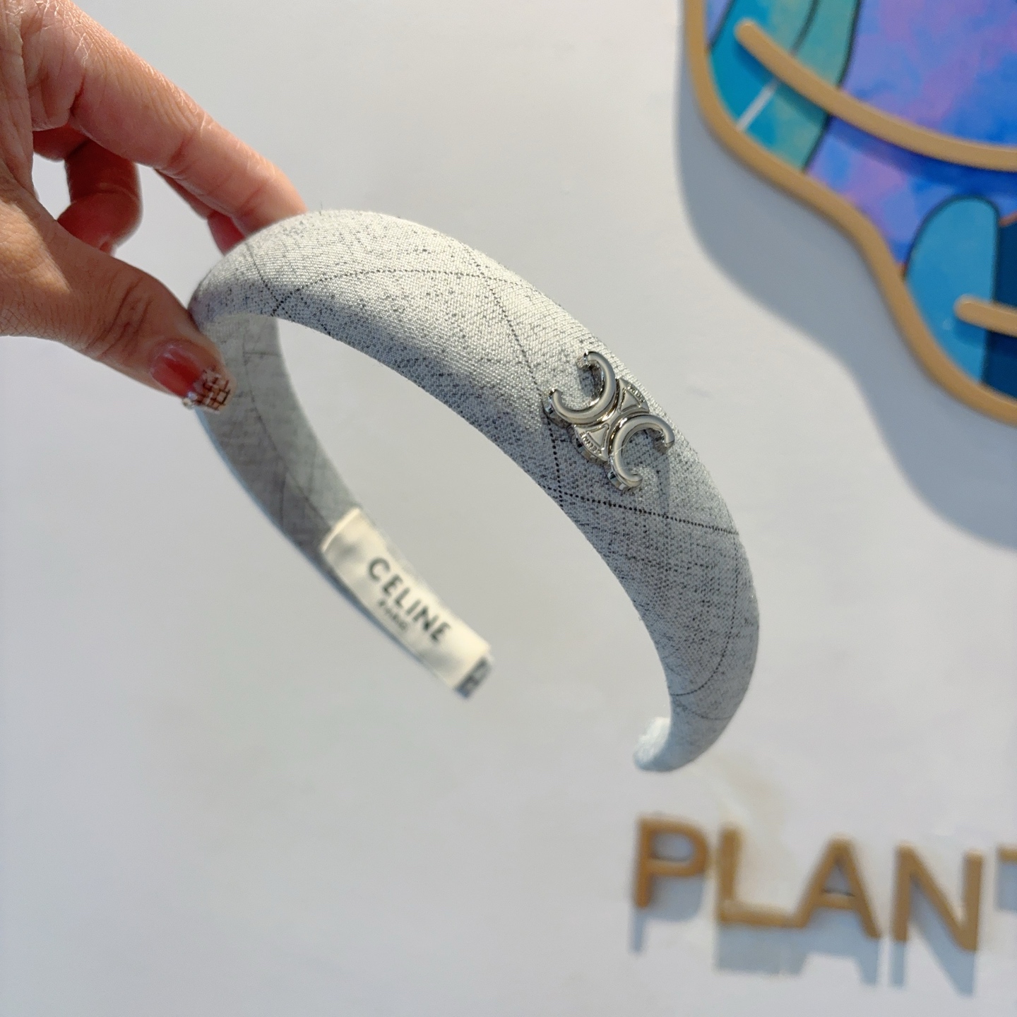 Stylish CYLEEN Packaging at Triumph Gate: Classic, Fashionable, Comfortable Goddess Head. - 图片 3