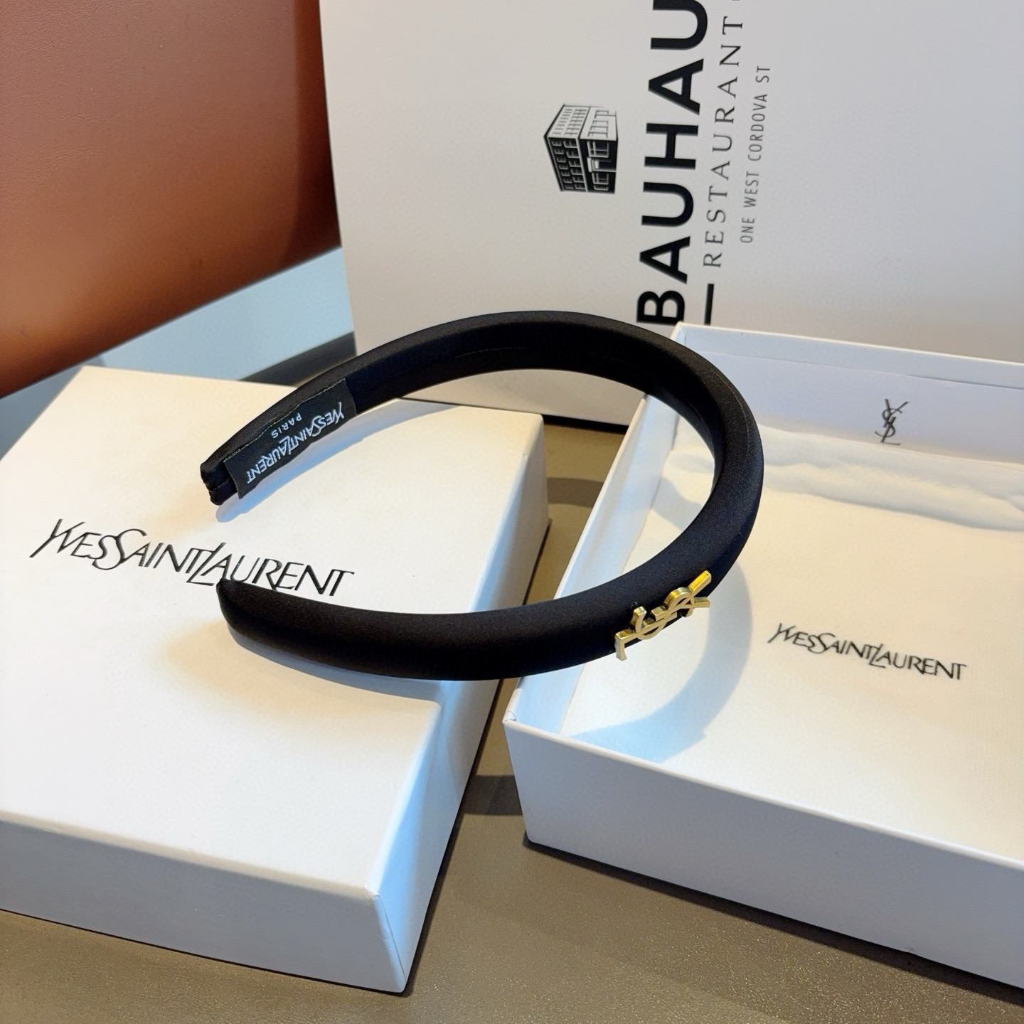 YSL’s High-End Chinese Sponge Hair Packaging on Page 99: Online Red-Explosive Proposal - 图片 7