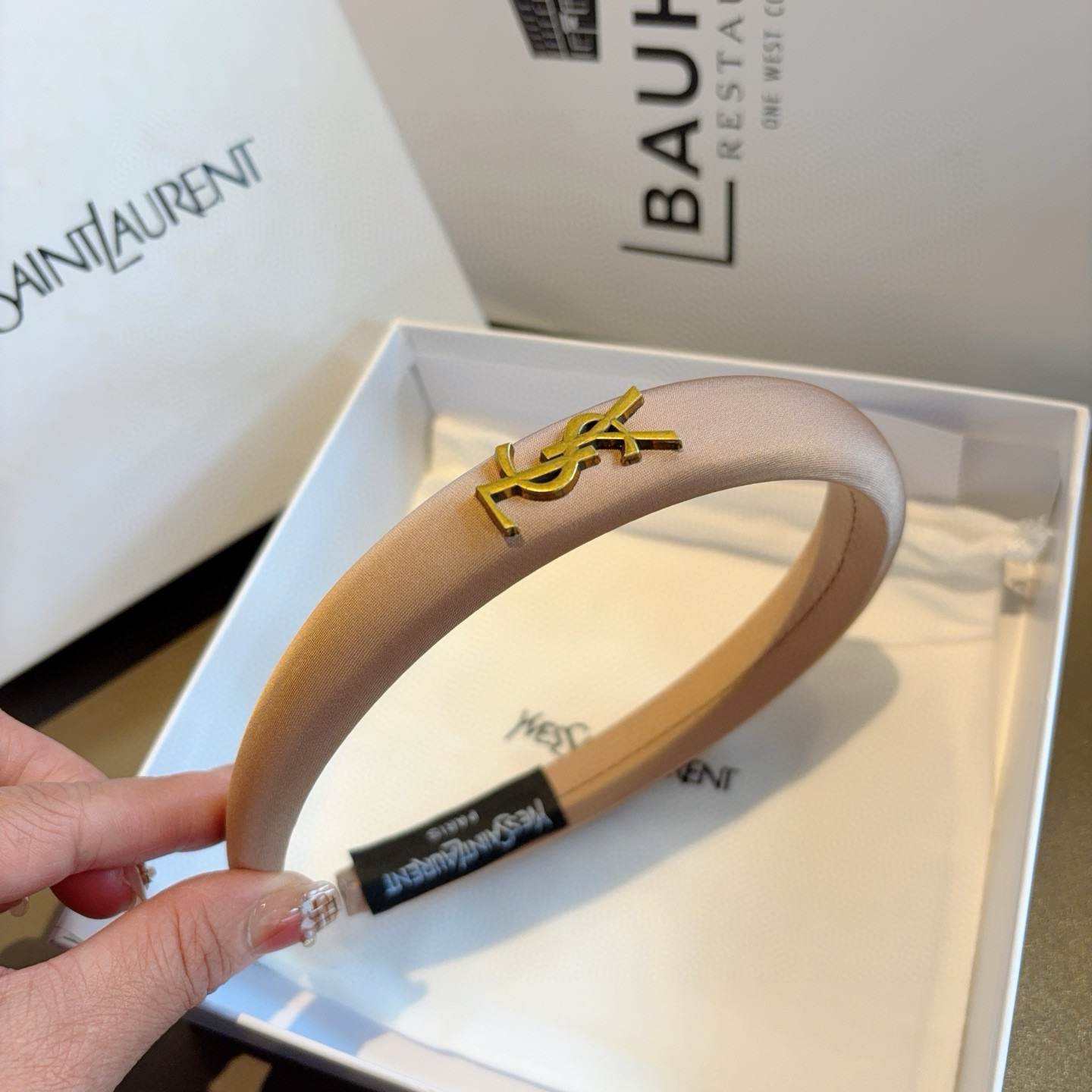 YSL’s High-End Chinese Sponge Hair Packaging and Online Red-Explosive Proposal - 图片 6