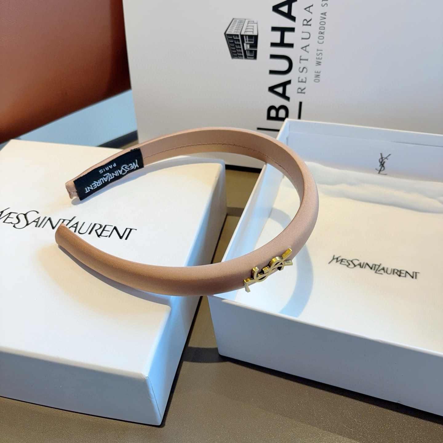 YSL’s High-End Chinese Sponge Hair Packaging and Online Red-Explosive Proposal - 图片 8