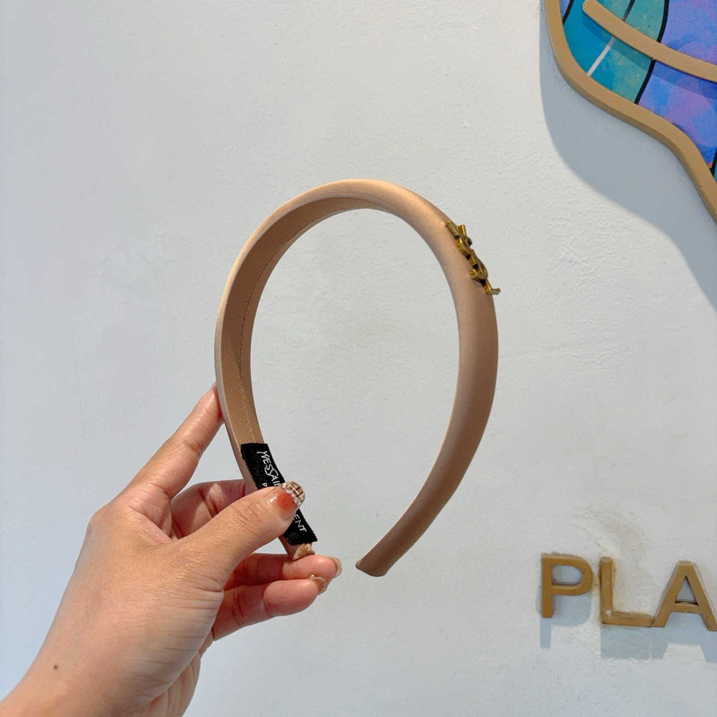 YSL’s High-End Chinese Sponge Hair Packaging and Online Red-Explosive Proposal - 图片 2