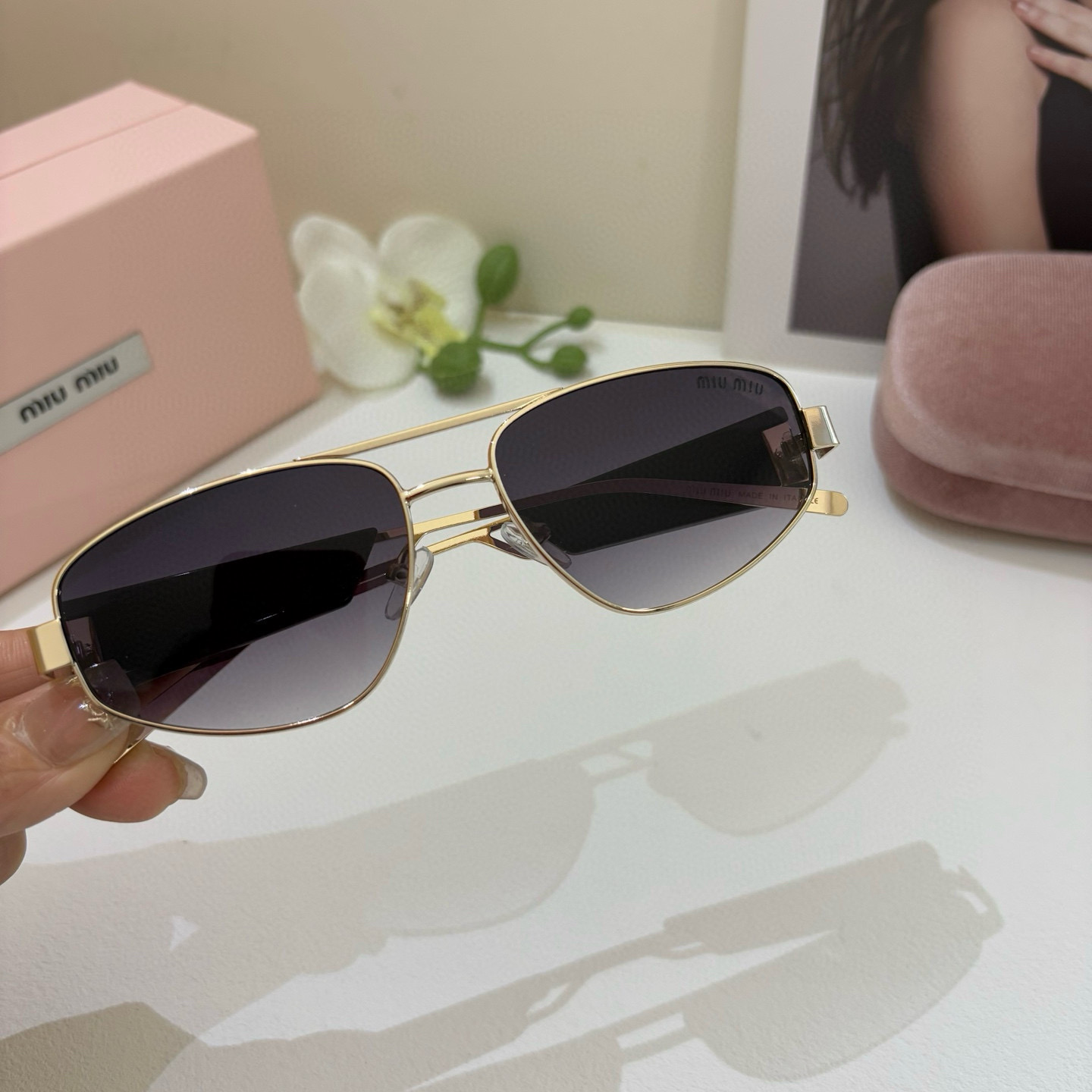 Trendy Sunproof Sunglasses for Men and Women: Metal Box, Big Skinny Korean Style - 图片 3
