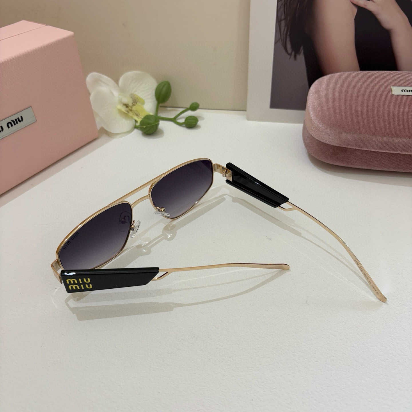 Trendy Sunproof Sunglasses for Men and Women: Metal Box, Big Skinny Korean Style - 图片 6