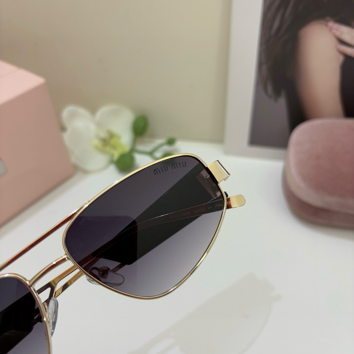 Trendy Sunproof Sunglasses for Men and Women: Metal Box, Big Skinny Korean Style - 图片 8