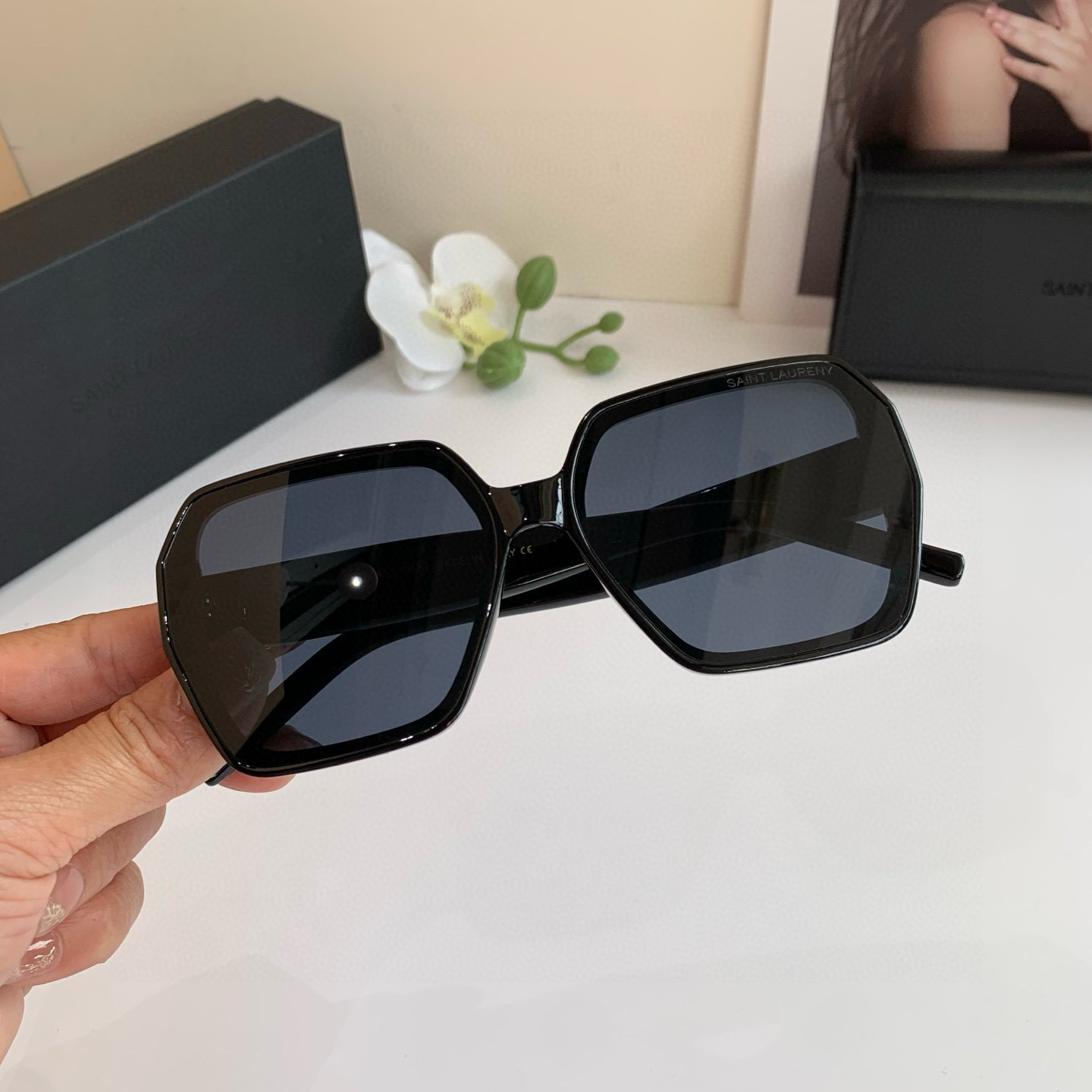 p. 263 YSL, San Roland, new frame sunglasses. It’s necessary to drive - 图片 3