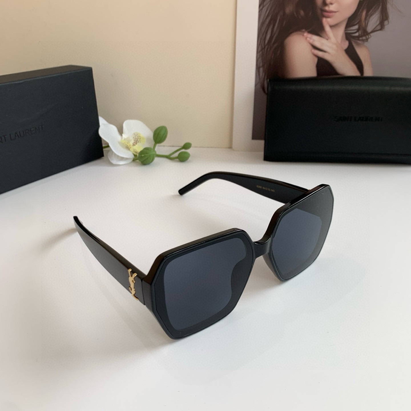 p. 263 YSL, San Roland, new frame sunglasses. It’s necessary to drive - 图片 1