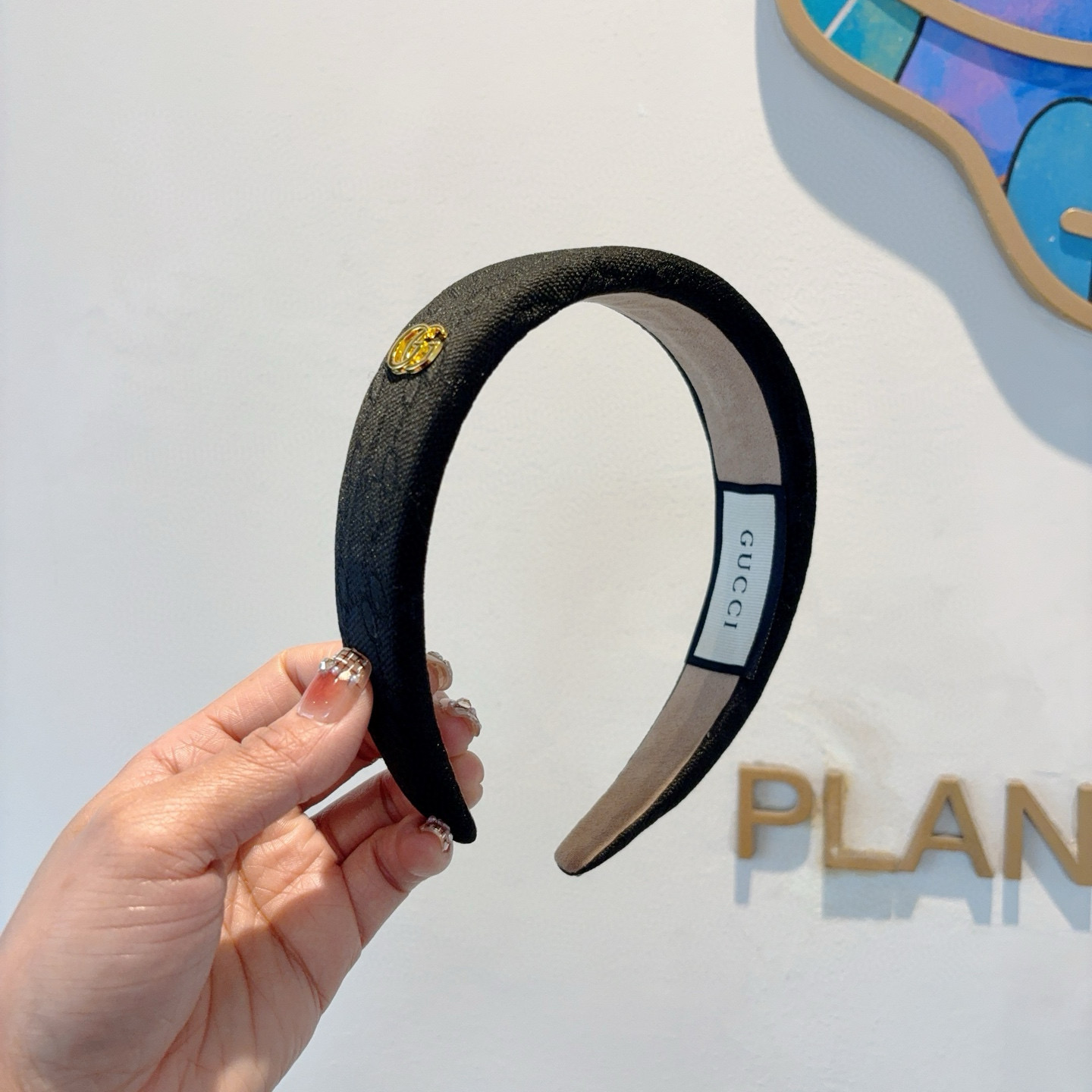 NO:586782,Comes with packaging Gucci Gucci Internet celebrity classic new fabric headband, a must-have headband for goddesses, very versatile, fashionable and trendy!  hairpins,hairpins,gucci,hairpins19860909配包装 Gucci古奇 网红经典新款布艺发箍,女神必备单品头箍,非常百搭,时尚潮流款！发夹,发夹,gucci,hairpins,accessory