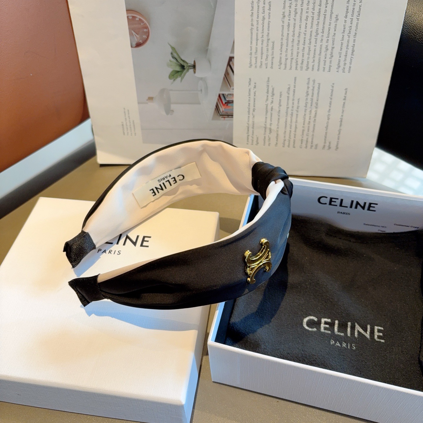 配包装P65
CELINE（赛琳）新品网红同款发箍，佩戴舒适无压力，造型搭配必备！时尚外出百搭款发饰！