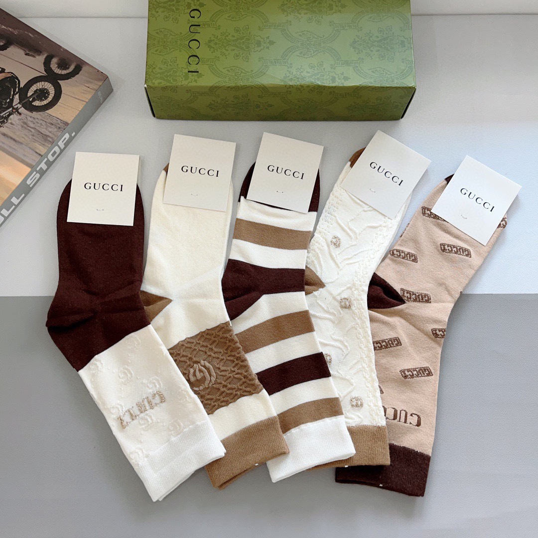 配包装（一盒5双） Gucci 古奇 新款长筒袜子，竹棉面料，潮人必备 ，爆款经典双G，个性时尚百搭款，