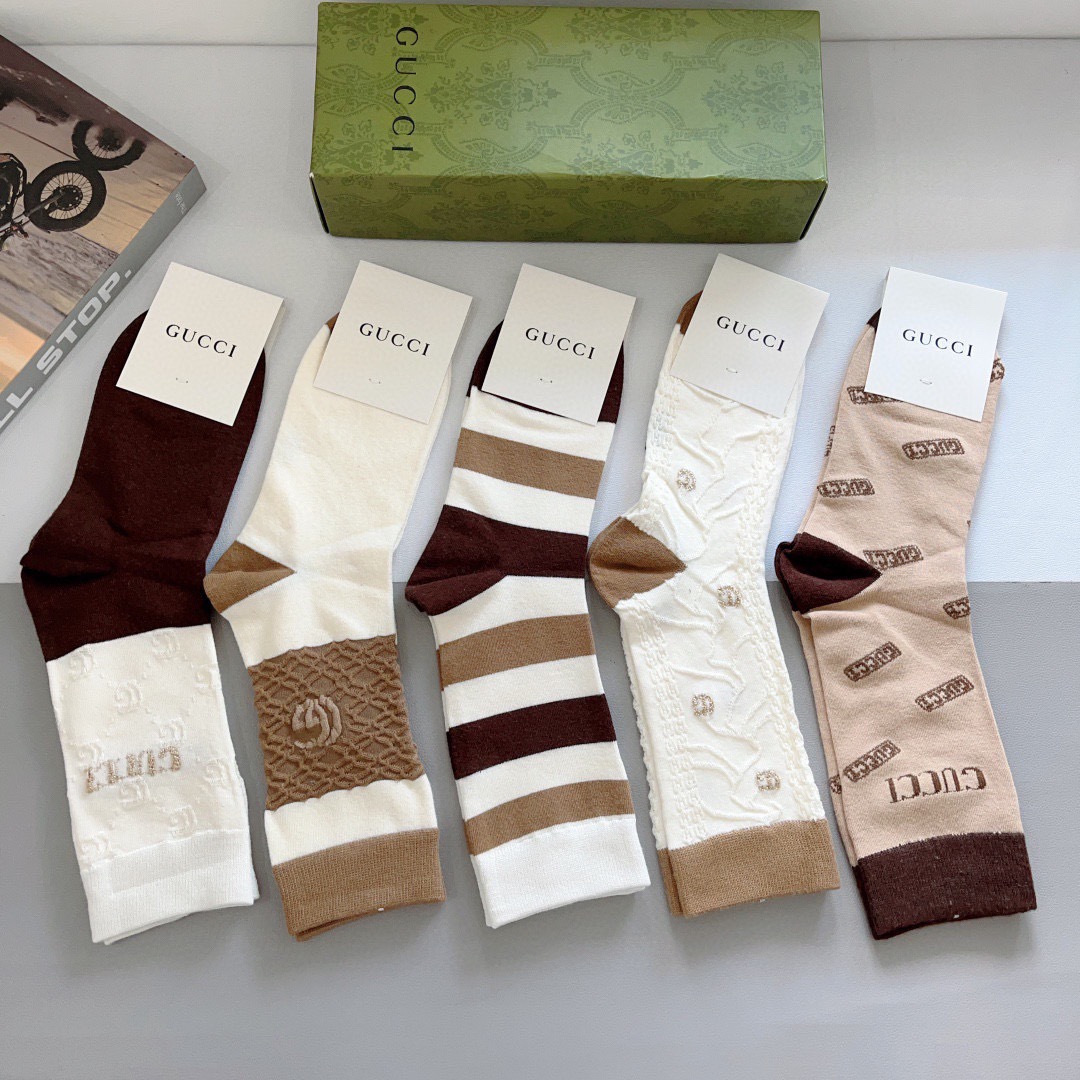 配包装（一盒5双） Gucci 古奇 新款长筒袜子，竹棉面料，潮人必备 ，爆款经典双G，个性时尚百搭款，