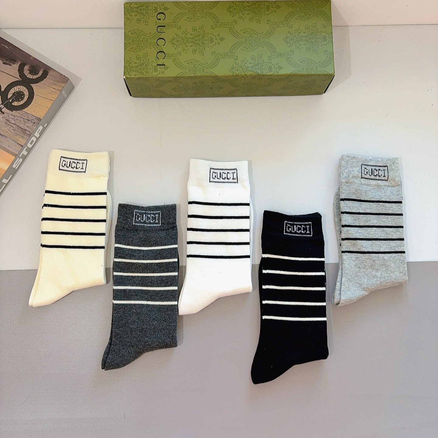 配包装（一盒5双） Gucci 古奇 ins超火爆长筒袜，纯棉面料，潮人必备 ，经典双G字母，个性时尚百
