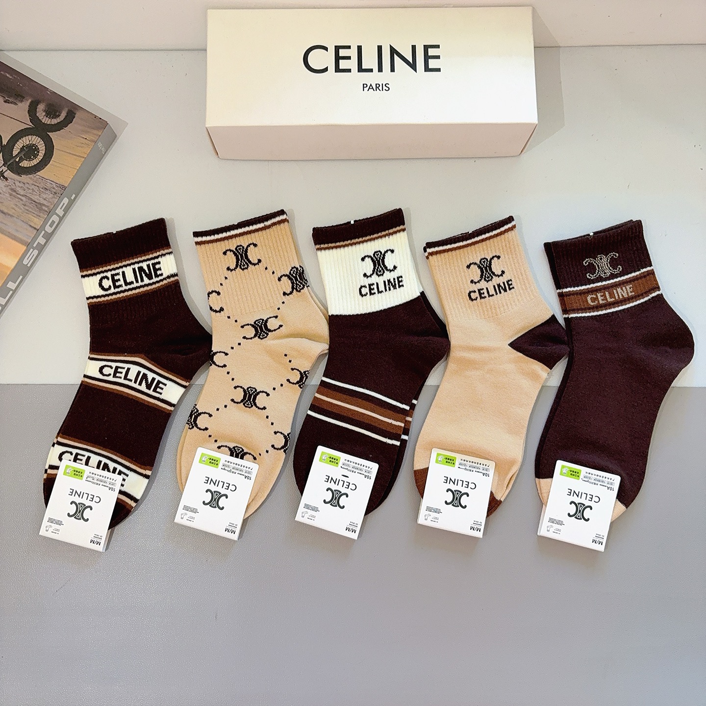 配包装（一盒5双）CELINE 赛琳 新款船袜！纯棉面料，专柜同步中筒袜子，💛大牌出街，潮人必备🔥超好搭