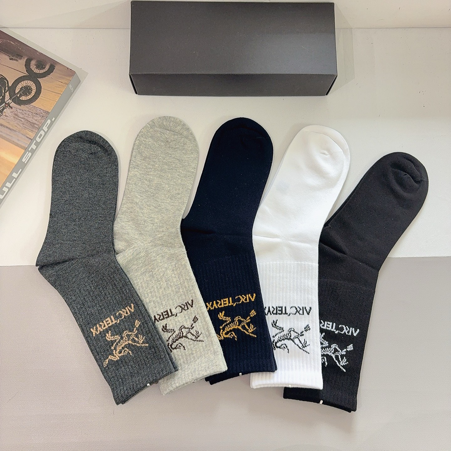 配包装（一盒5双）ARC·TERYX（始祖鸟）2025秋冬新品长筒袜子❗️高版本纯棉面料，秒杀市场普通货