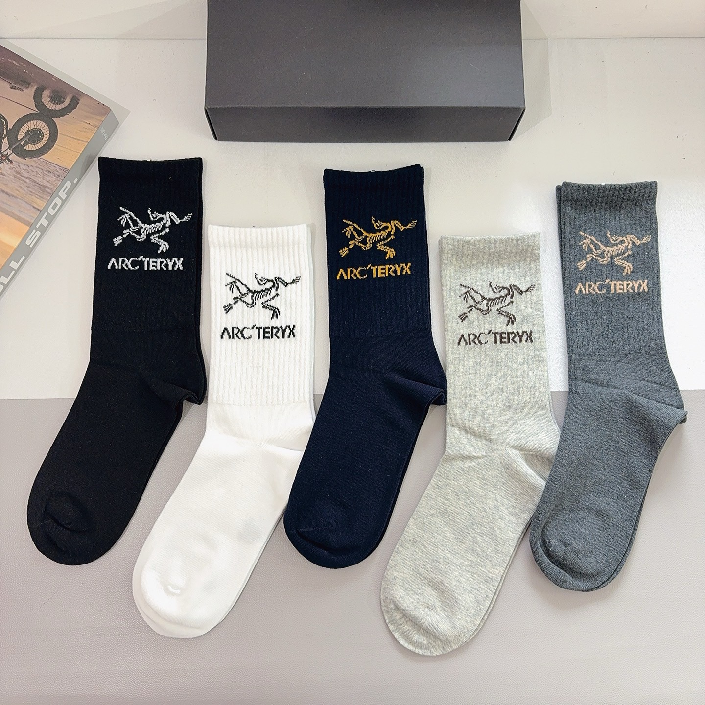 配包装（一盒5双）ARC·TERYX（始祖鸟）2025秋冬新品长筒袜子❗️高版本纯棉面料，秒杀市场普通货