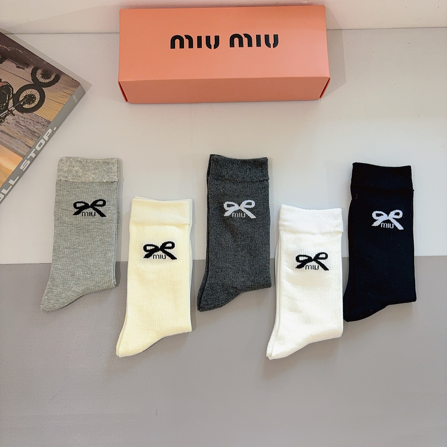配包装【一盒5双】miumiu · 缪缪 高品质🔥新款网红长筒袜子❗️ins明星网红推荐❗️火爆至极🔥竹