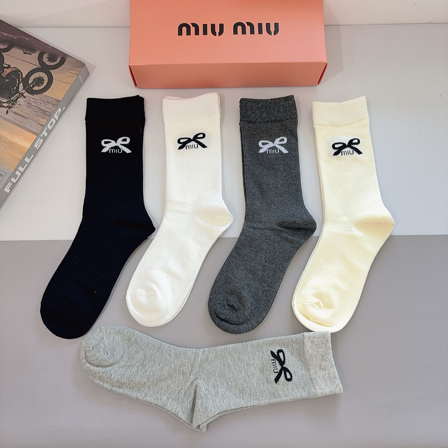 配包装【一盒5双】miumiu · 缪缪 高品质🔥新款网红长筒袜子❗️ins明星网红推荐❗️火爆至极🔥竹