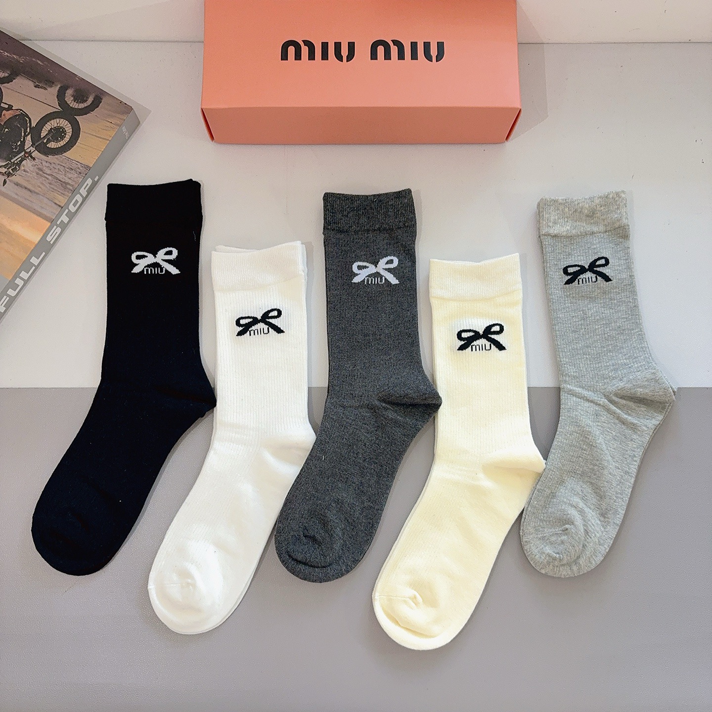 配包装【一盒5双】miumiu · 缪缪 高品质🔥新款网红长筒袜子❗️ins明星网红推荐❗️火爆至极🔥竹