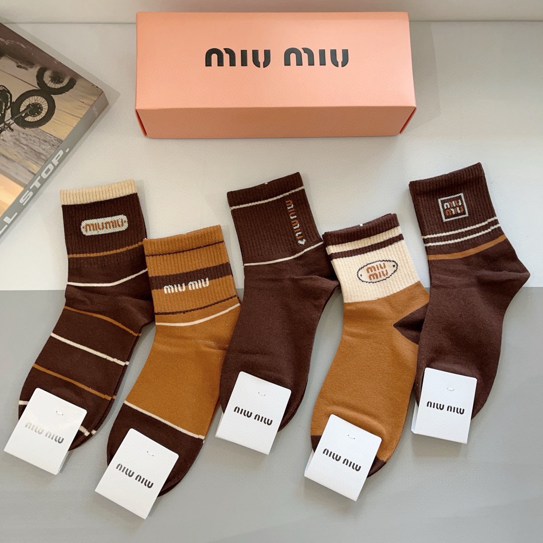 配包装【一盒5双】miumiu · 缪缪 高品质🔥超级爆款网红中筒袜子❗️ins明星网红推荐❗️火爆至极