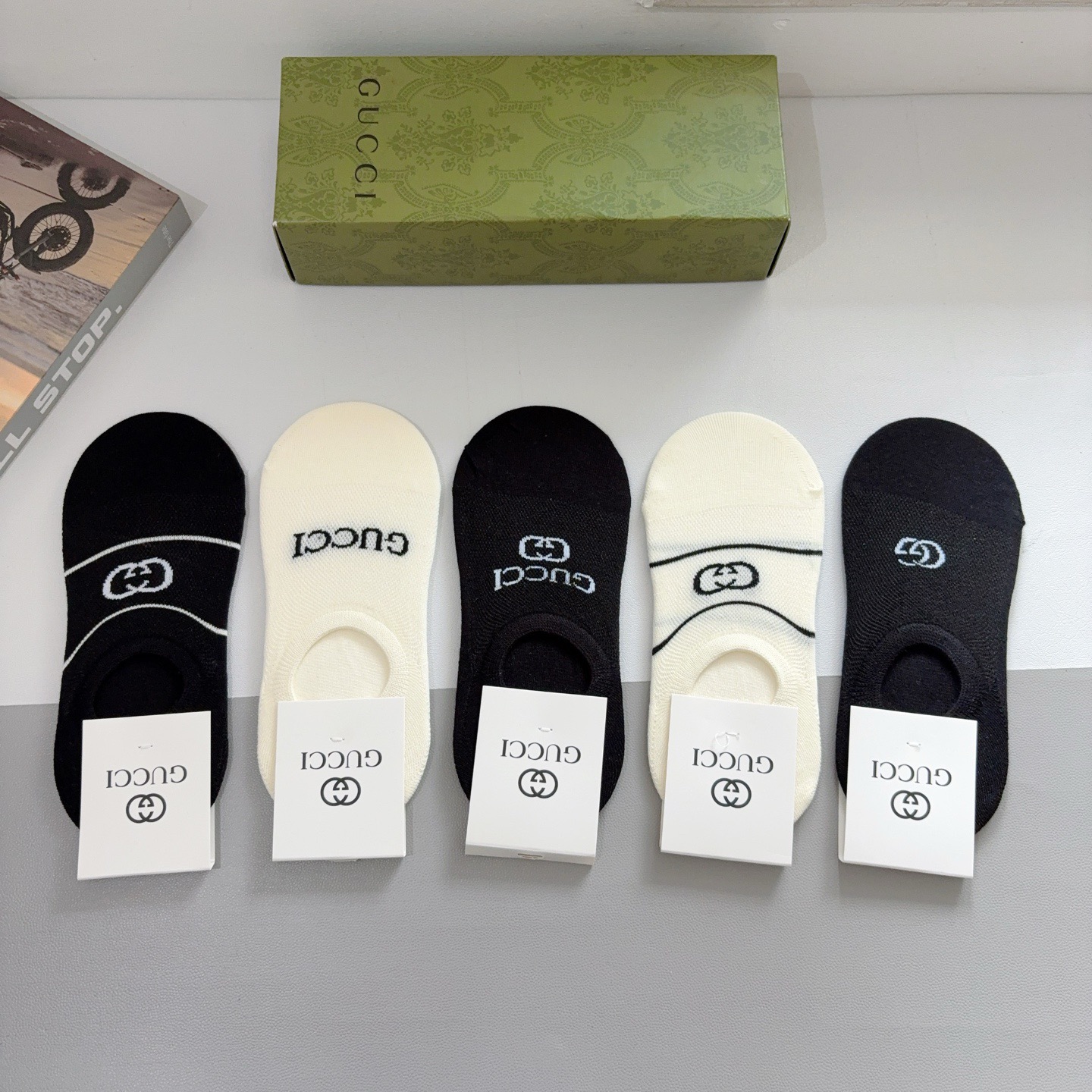 配包装（一盒5双） Gucci 古奇 ins超火爆小单品袜子，纯棉面料，潮人必备 ，经典双G袜，个性时尚