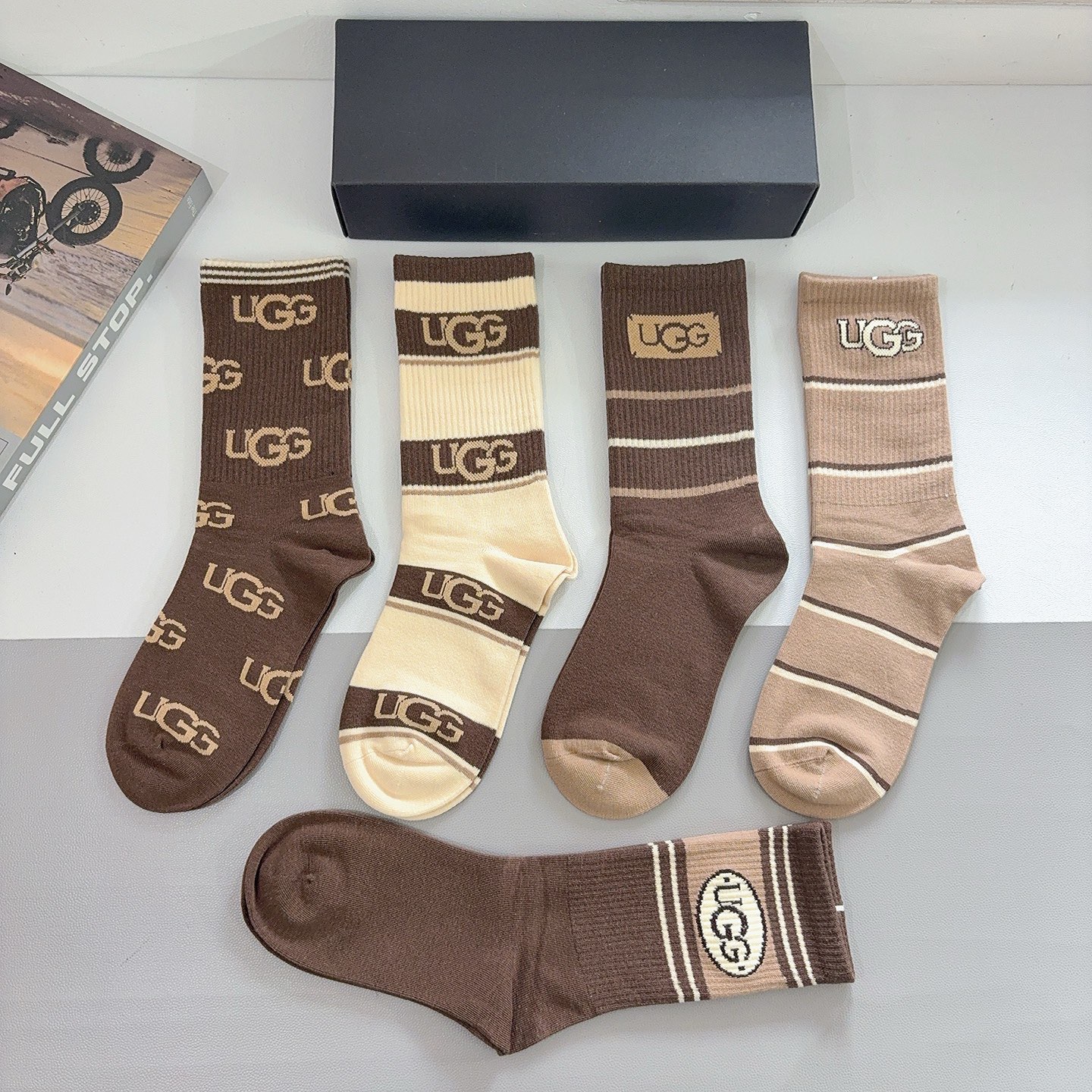 配包装【一盒5双】UGG潮牌高版本长筒袜子🔥潮人必不可少的时尚专柜代购长筒袜子 ，超级好搭配！