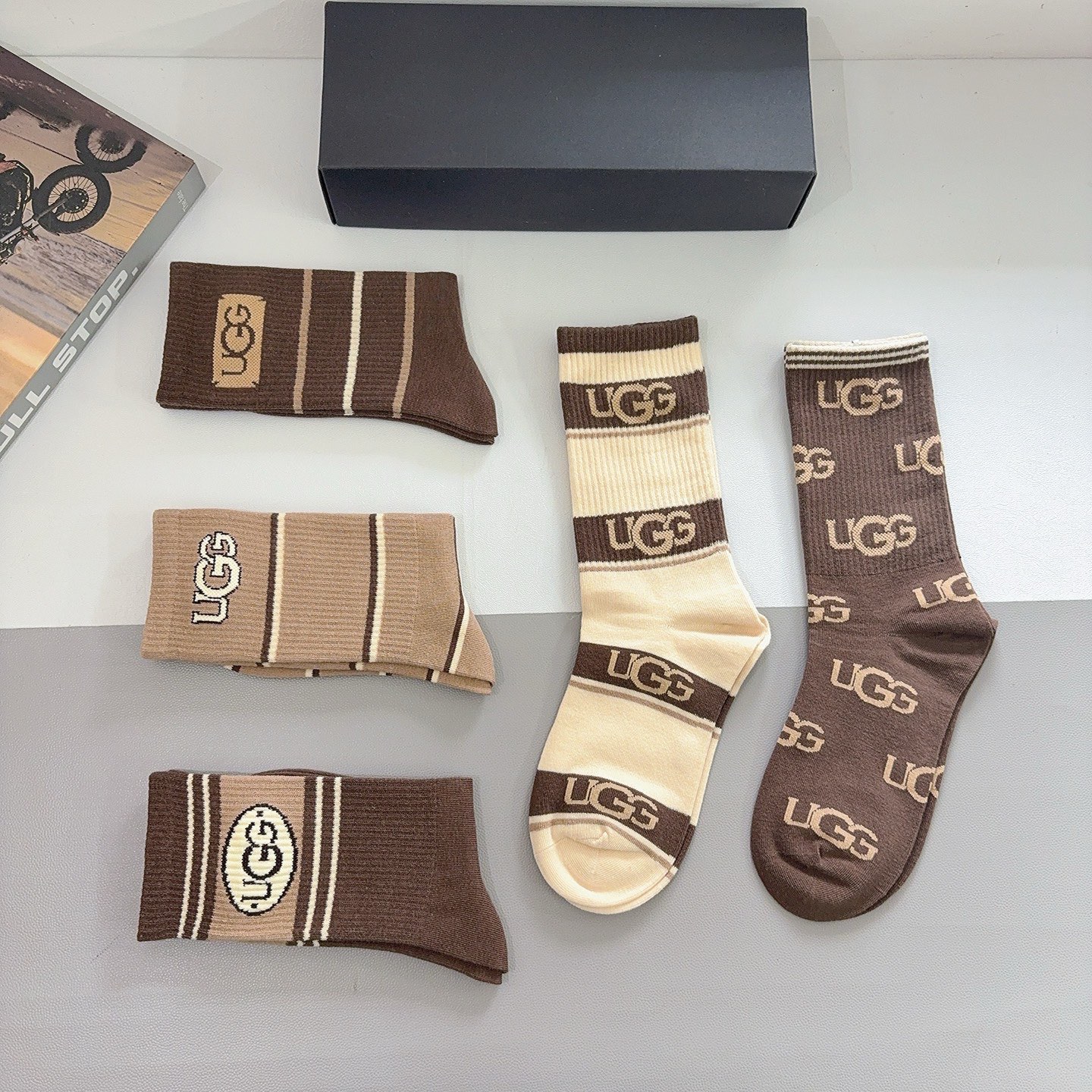 配包装【一盒5双】UGG潮牌高版本长筒袜子🔥潮人必不可少的时尚专柜代购长筒袜子 ，超级好搭配！